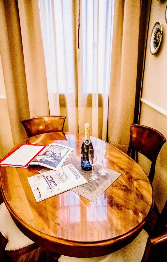Acacia Firenze -Timo Appartement Buitenkant foto
